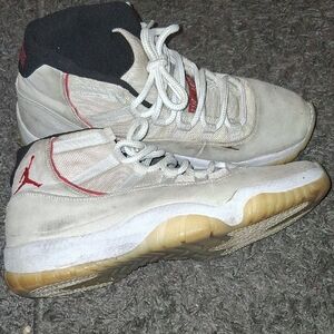 Jordan Men's White and Red High-Top Sneakers